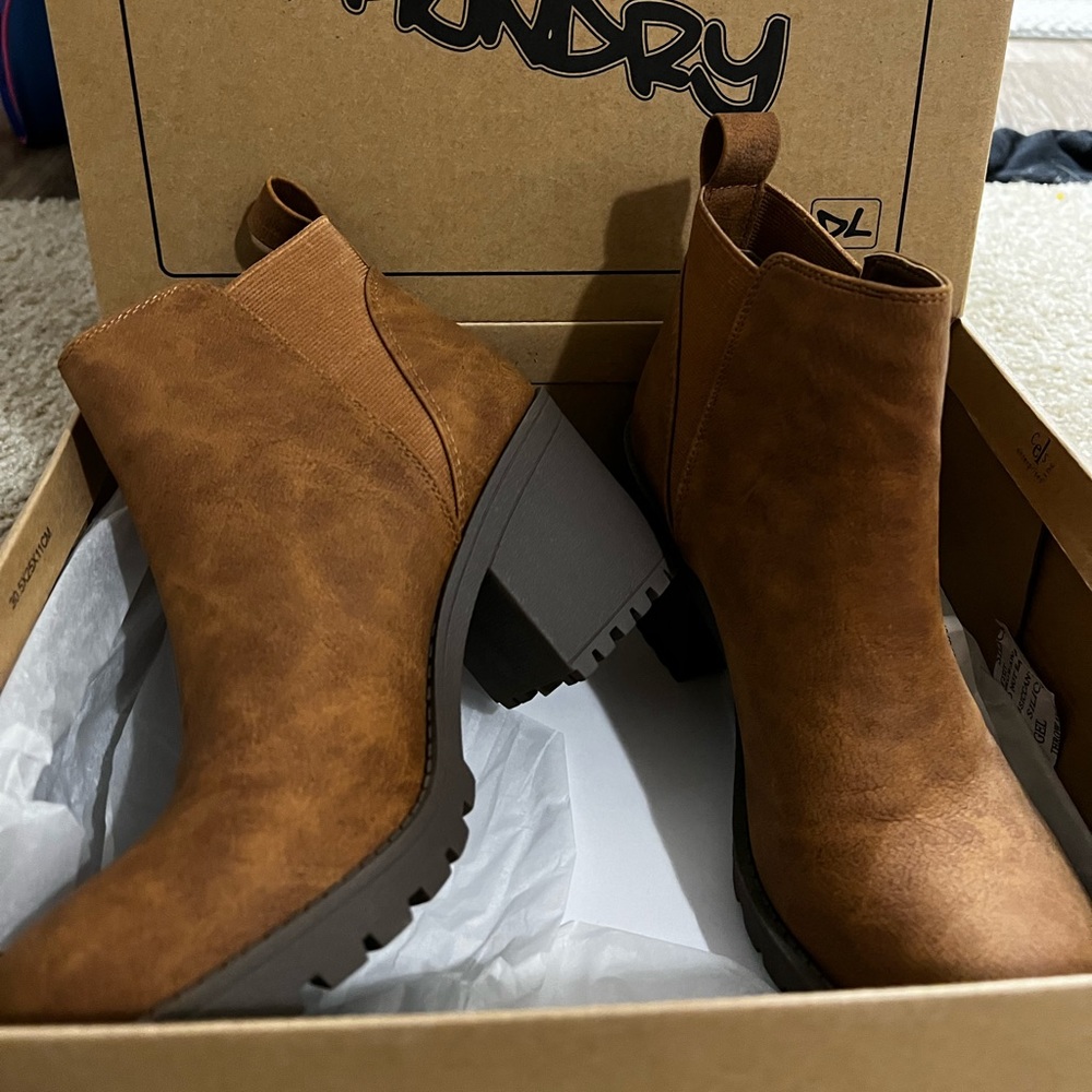 Dirty Laundry ankle booties